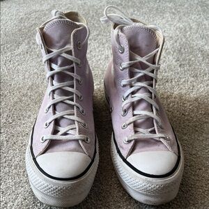 Converse Women's Chuck Taylor All Star Lift Platform Pale
Amethyst Sz 7.5